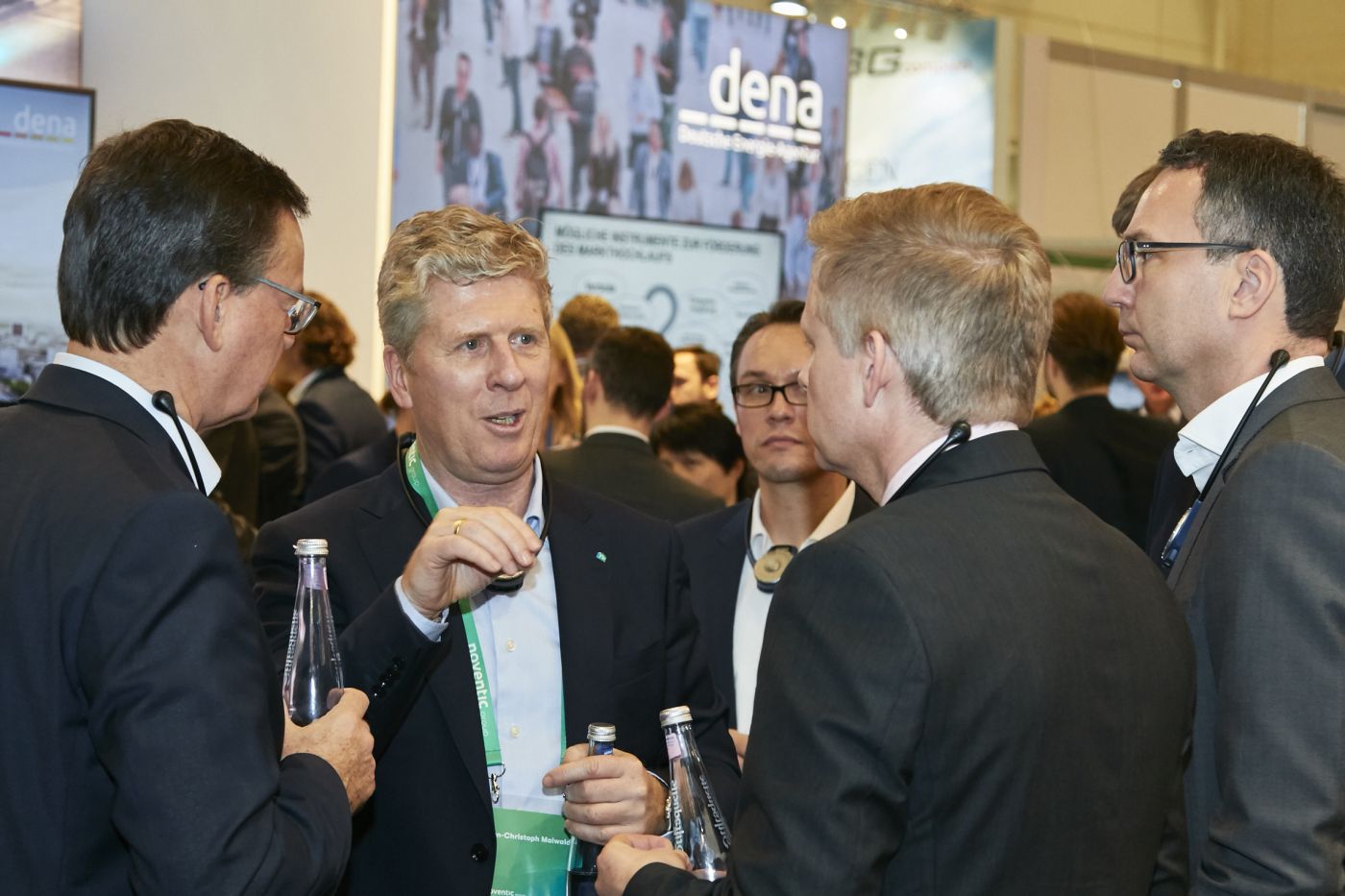 Discussion at the dena noventic group stand e-world 2019